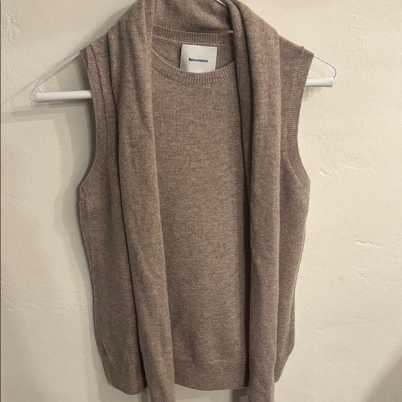 Reformation Elena Cashmere Scarf Tank XS  (Color - Toast) - Picture 8 of 11